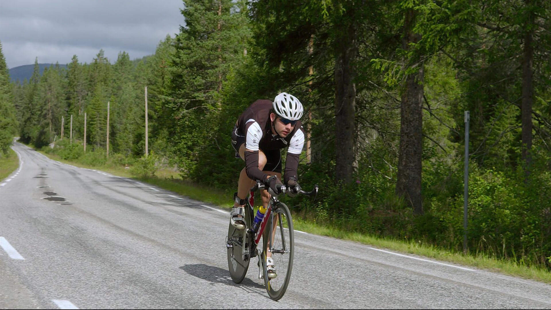 攀岩青年组比赛首次实现电视转播,攀岩青年组比赛首次实现电视转播的是谁